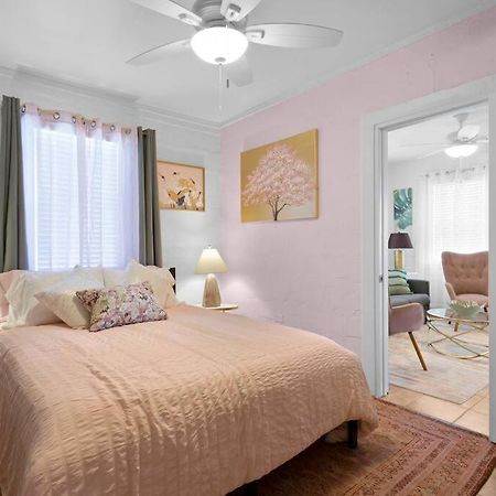 Ferienwohnung The Pink Oasis Waterfront 1 Bed Apt Tampa Exterior foto